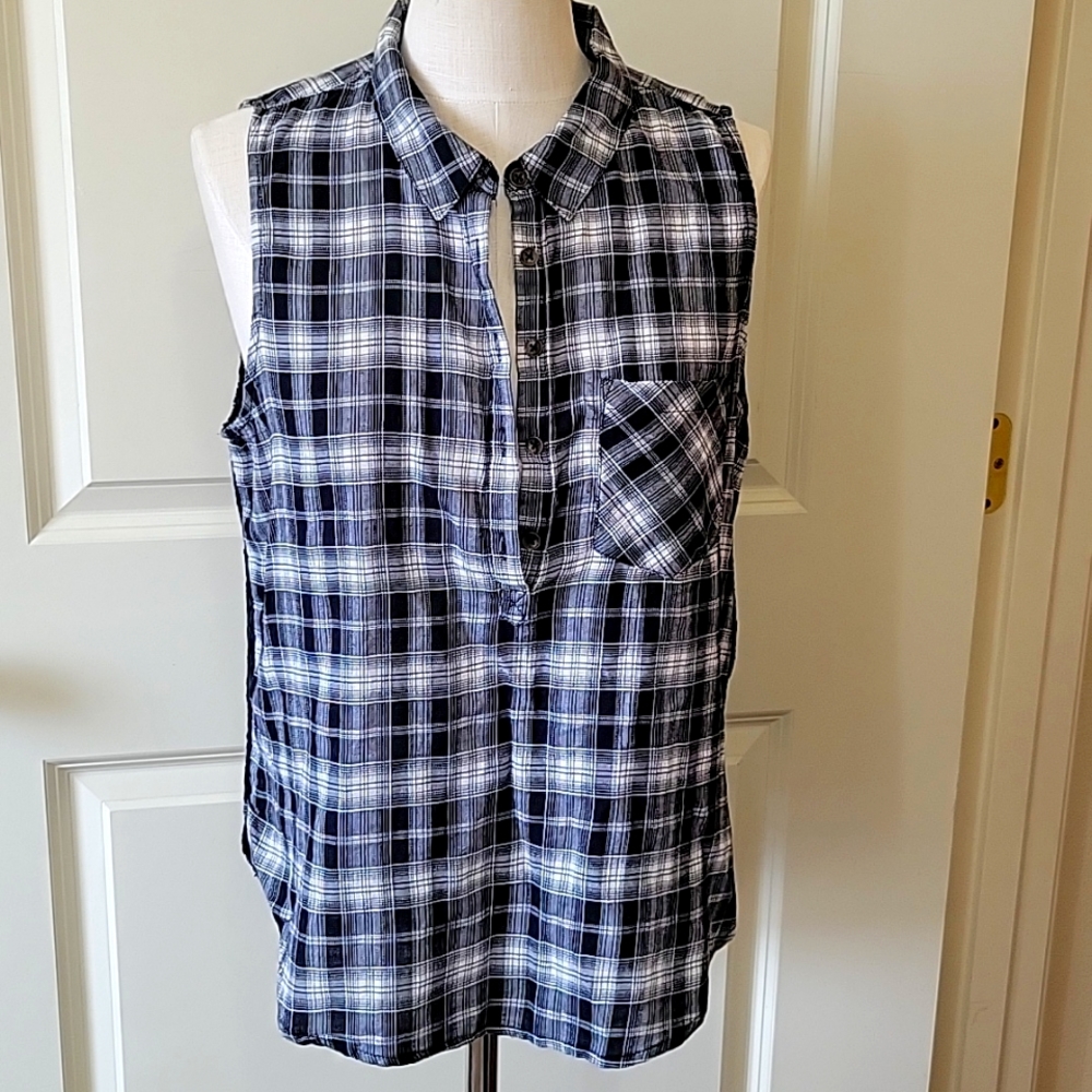 Sleeveless Collared Flannel w Laced back, Black & White plaid
